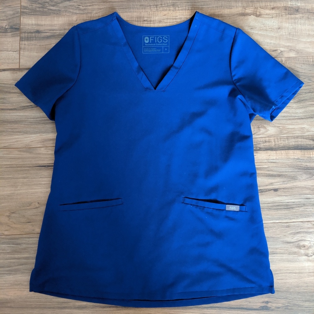 FIGS Women Top and Yola Skinny Scrub Pants